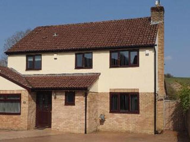 House for sale in Llanbadoc, Wales