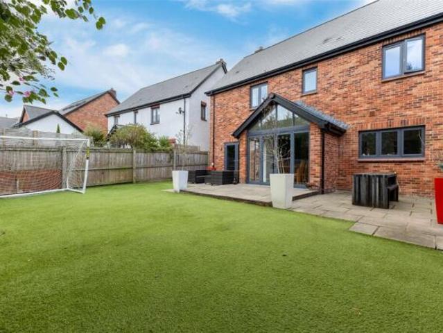 Farm for sale in Falcon Lodge, Wales