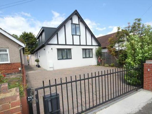 House for sale in Uxbridge, Greater London