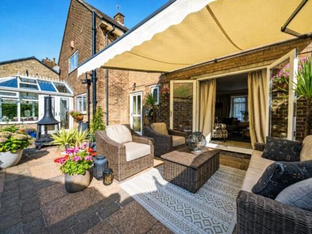 Farm for sale in Pudsey, West Yorkshire