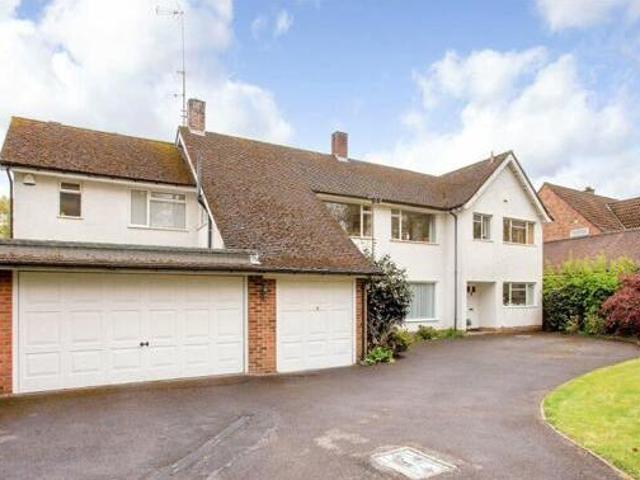 House for sale in Row Town, Surrey