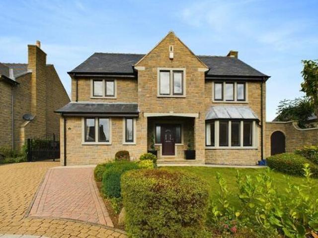 House for sale in Horbury, West Yorkshire