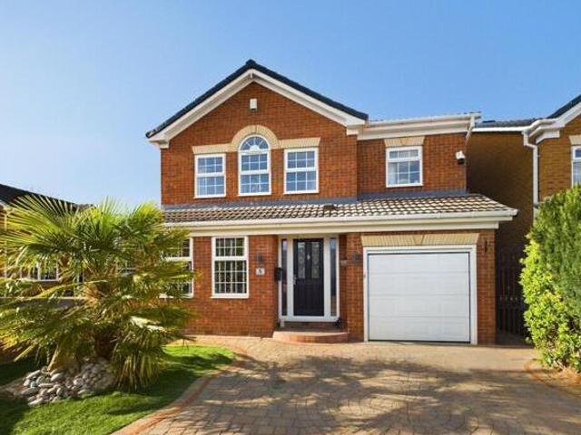 House for sale in West Yorkshire