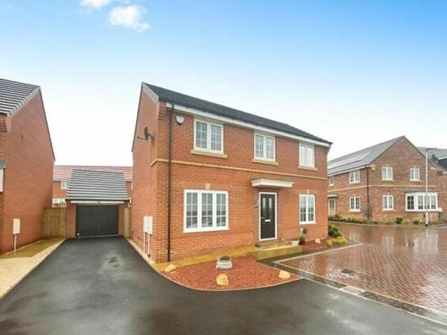 House for sale in City Fields, West Yorkshire