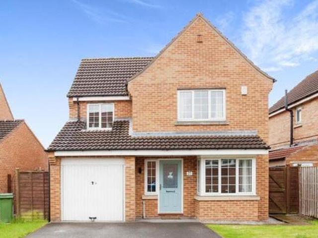 House for sale in Eastmoor, West Yorkshire