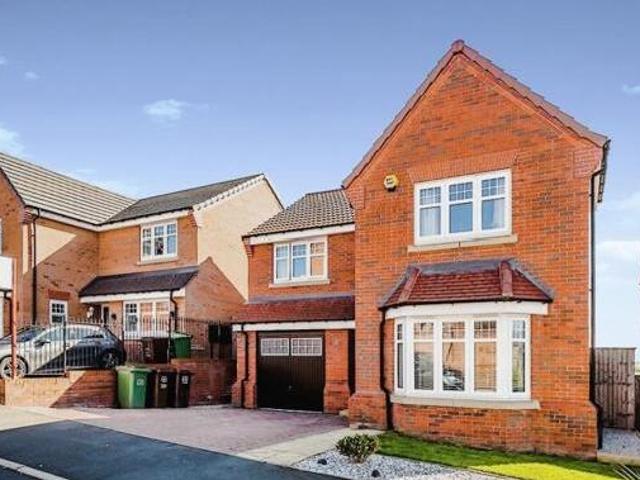 House for sale in New Crofton, West Yorkshire