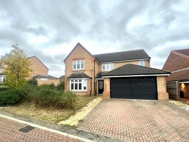 House for sale in Crofton, West Yorkshire