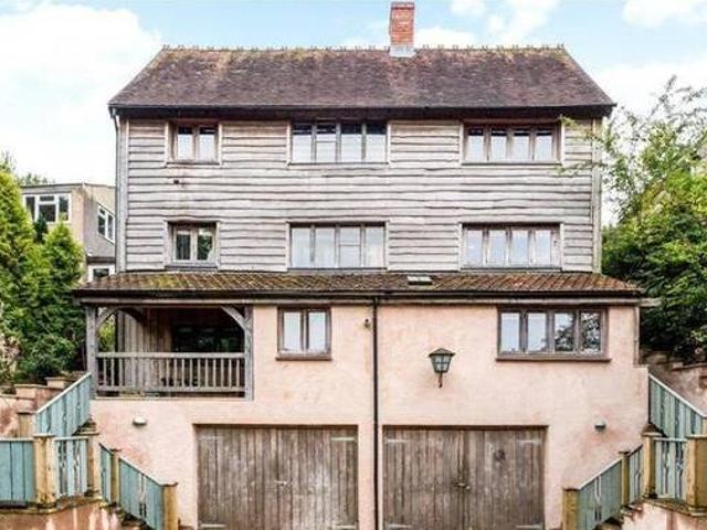 House for sale in Gloucestershire