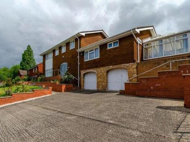 House for sale in Bloxwich, West Midlands