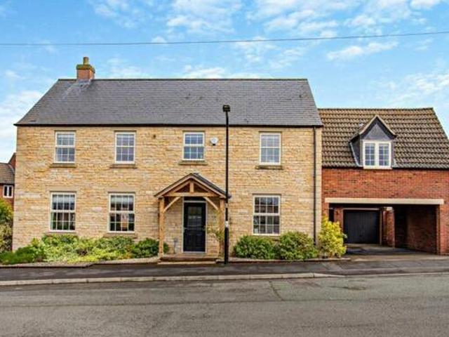House for sale in Hampton Green, Cambridgeshire