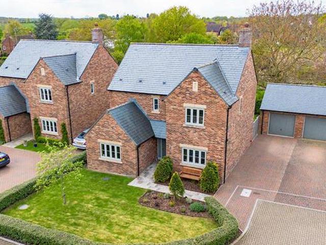 House for sale in Warwick, Warwickshire