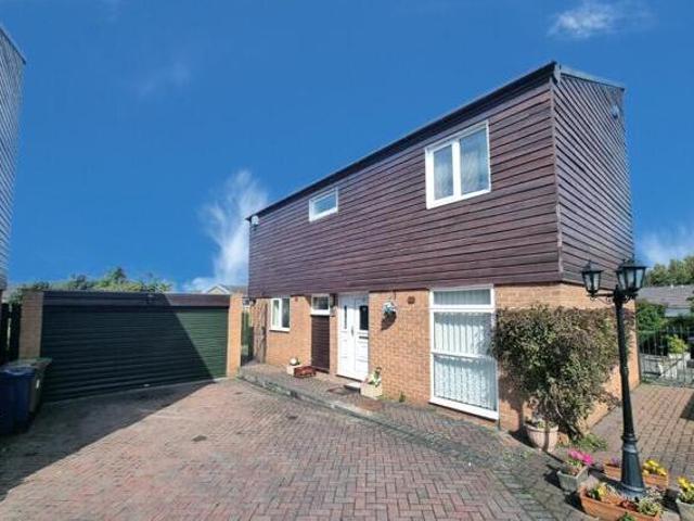 House for sale in Oxclose, Washington