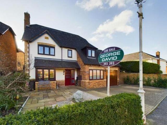 House for sale in Aylesbury, Buckinghamshire