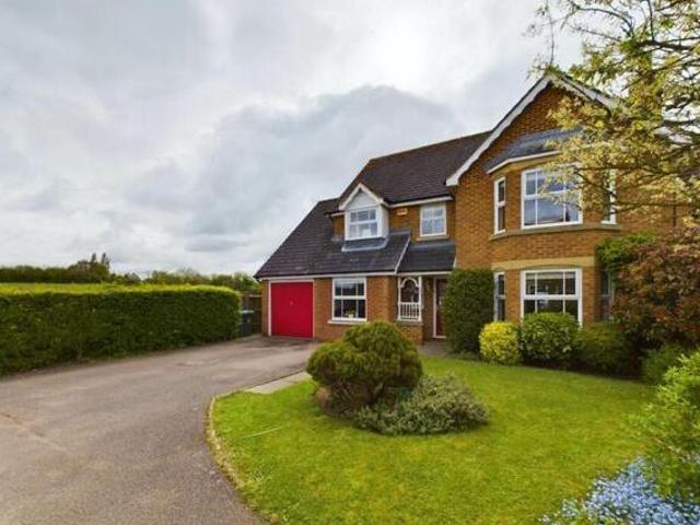 House for sale in Aylesbury, Buckinghamshire