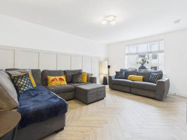 Farm for sale in Coatbridge, Scotland