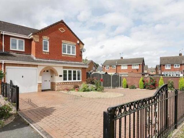 House for sale in Wednesfield, West Midlands
