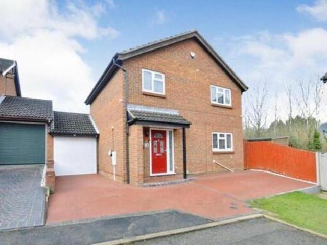 House for sale in Glenvale Park, Wellingborough