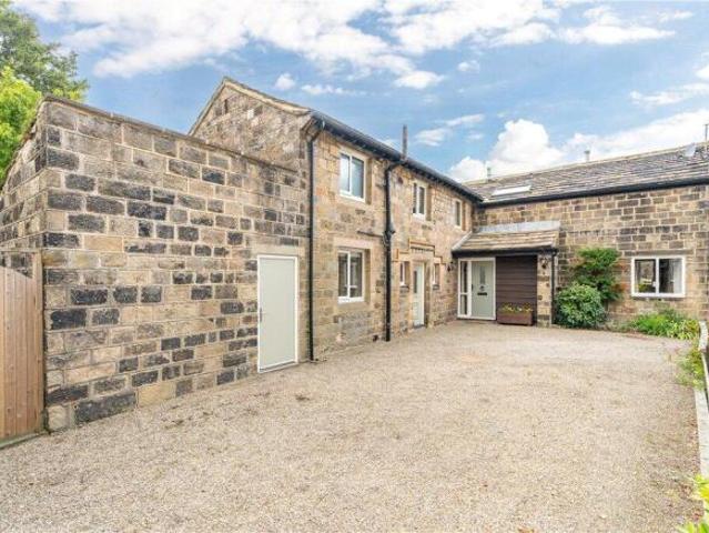 Farm for sale in West Chevin, Guiseley
