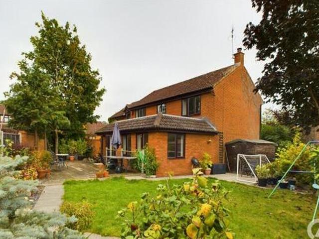 House for sale in Northampton, Northamptonshire