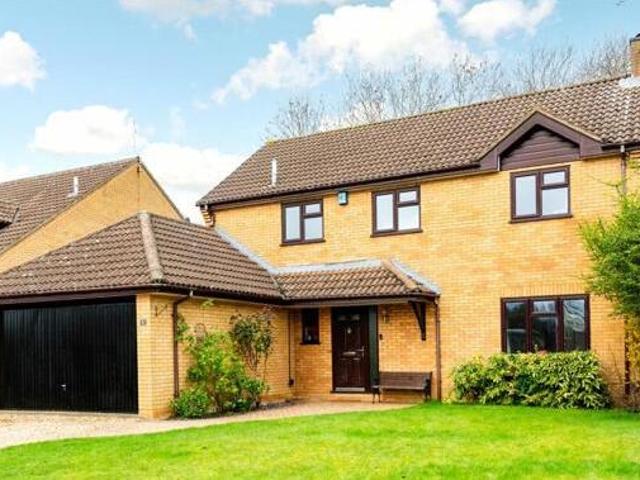 House for sale in Northampton, Northamptonshire