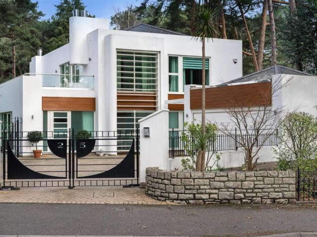 Farm for sale in Branksome Park