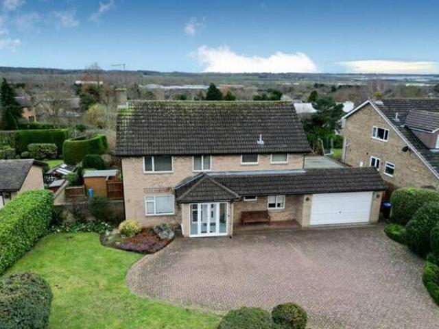 House for sale in Northampton, Northamptonshire