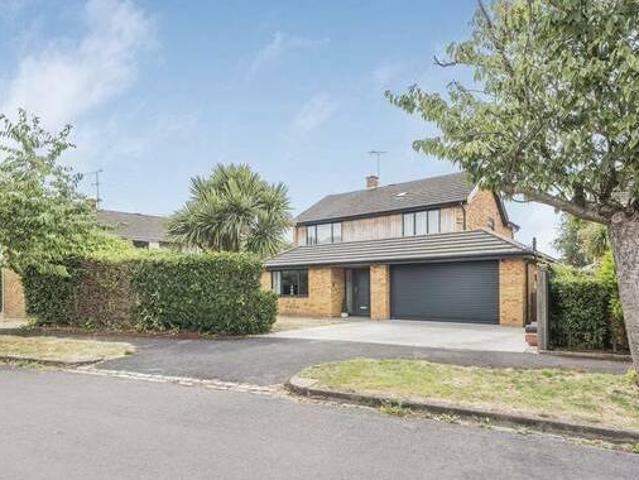 House for rent in Lyons, Greater London