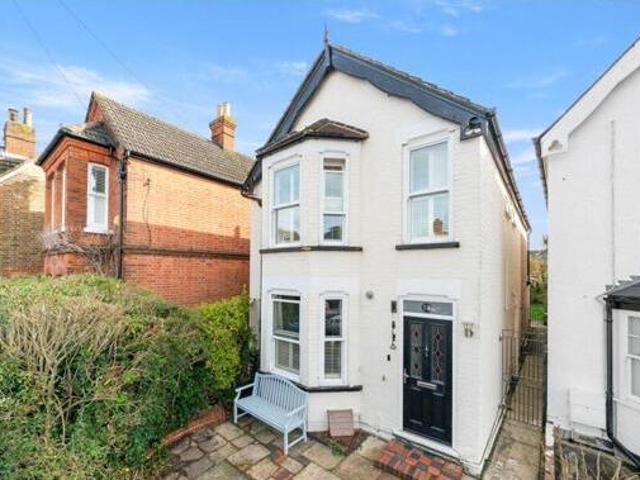 House for sale in Weybridge, Elmbridge