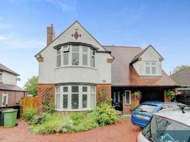 House for sale in Nuneaton, Nuneaton and Bedworth