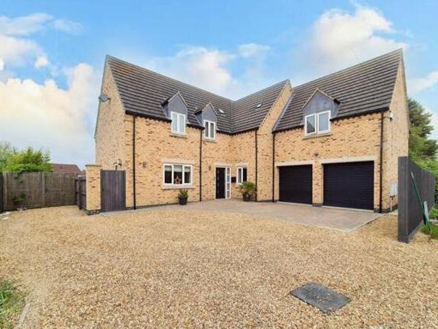 House for sale in Peterborough, Cambridgeshire and Peterborough