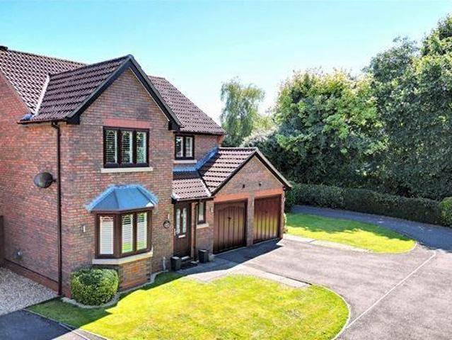 House for sale in Lyons, Greater London