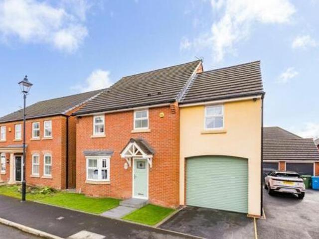 House for sale in Widnes