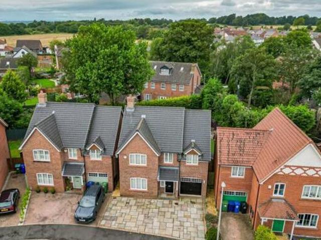 House for sale in Widnes