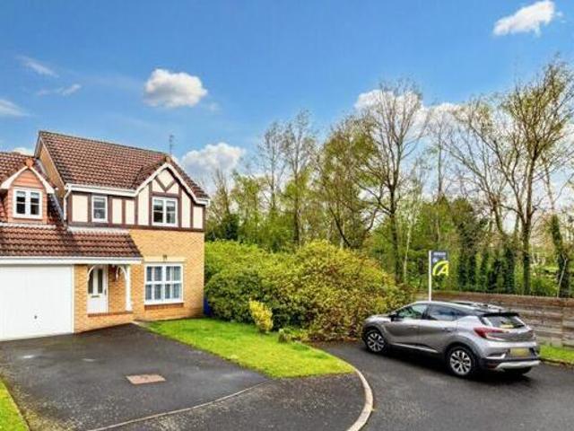 House for sale in Widnes