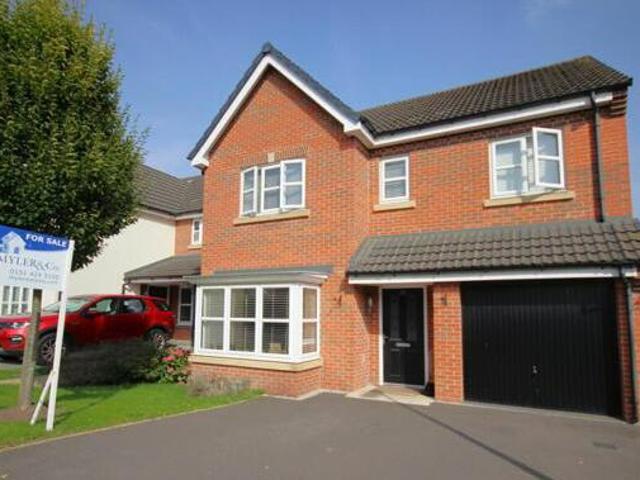House for sale in Widnes