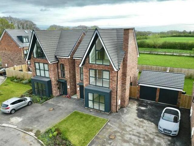House for sale in Widnes