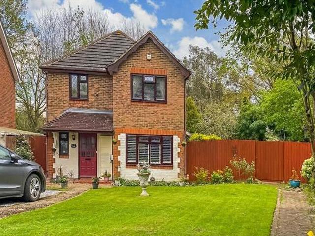 House for sale in Appledore, Ashford