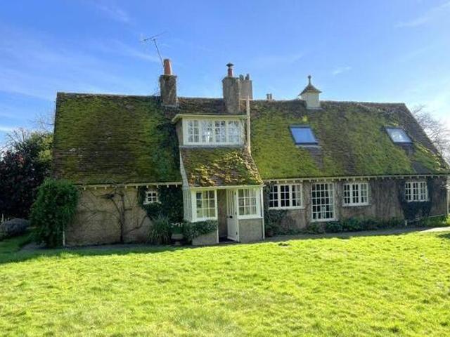 House for sale in Heathlands, East Sussex