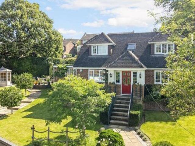 House for sale in Kings Worthy, Hampshire