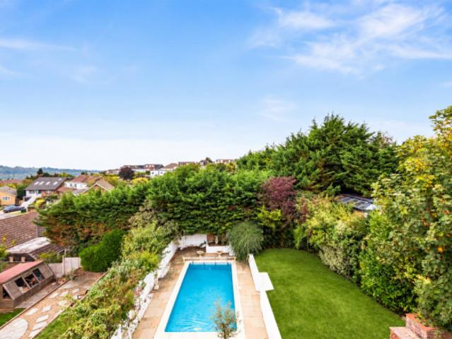 Farm for sale in Withdean, Brighton