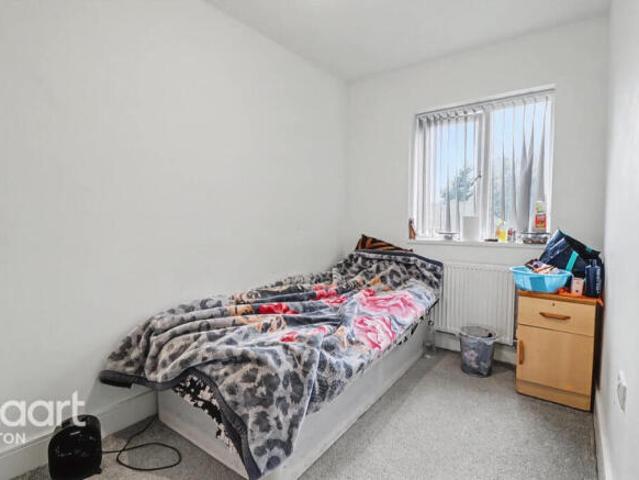 Farm for sale in Spring Park, Luton