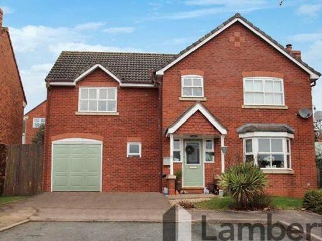 House for sale in Alderminster, Warwickshire