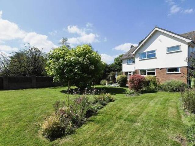 House for sale in Chipping Hill, Essex