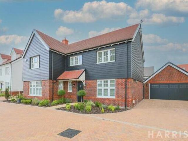 House for sale in Chipping Hill, Essex