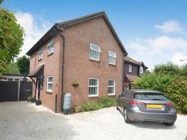 House for sale in Chipping Hill, Essex