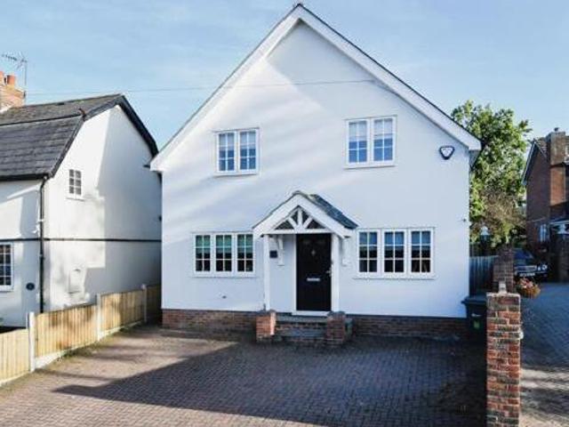 House for sale in Chipping Hill, Essex