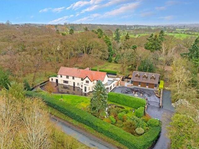 House for sale in Chipping Hill, Essex