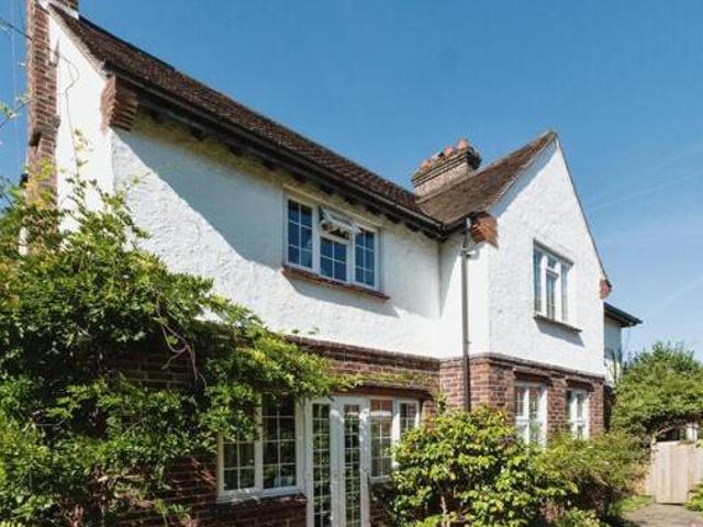 House for sale in Horsell, Woking