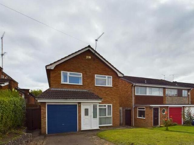 House for sale in Stourbridge, West Midlands