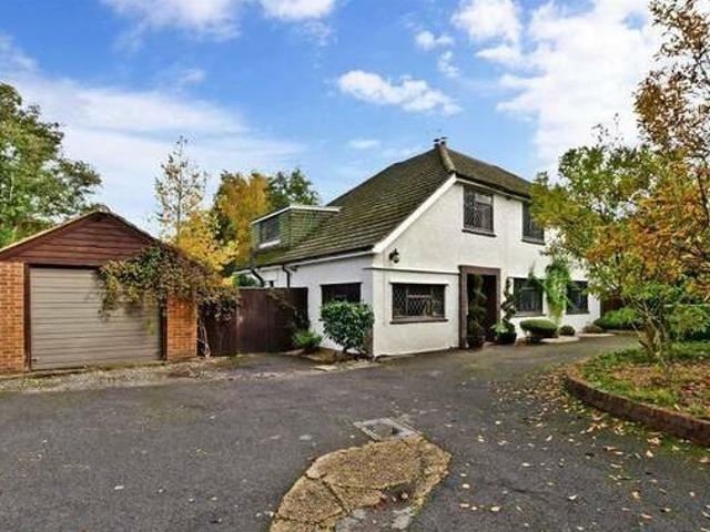 House for rent in Surrey